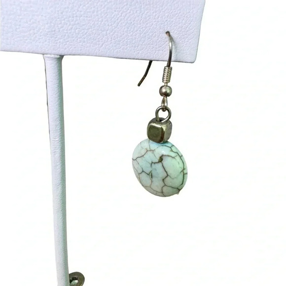 14” Turquoise Tone Dyed Stone Layered Gold Tone Chains Necklace & Earrings Combo - Picture 9 of 10